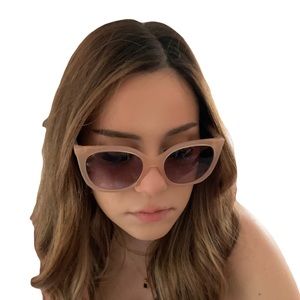 COACH ALEXA 511311 MILKY PINK SUNGLASSES & CASE